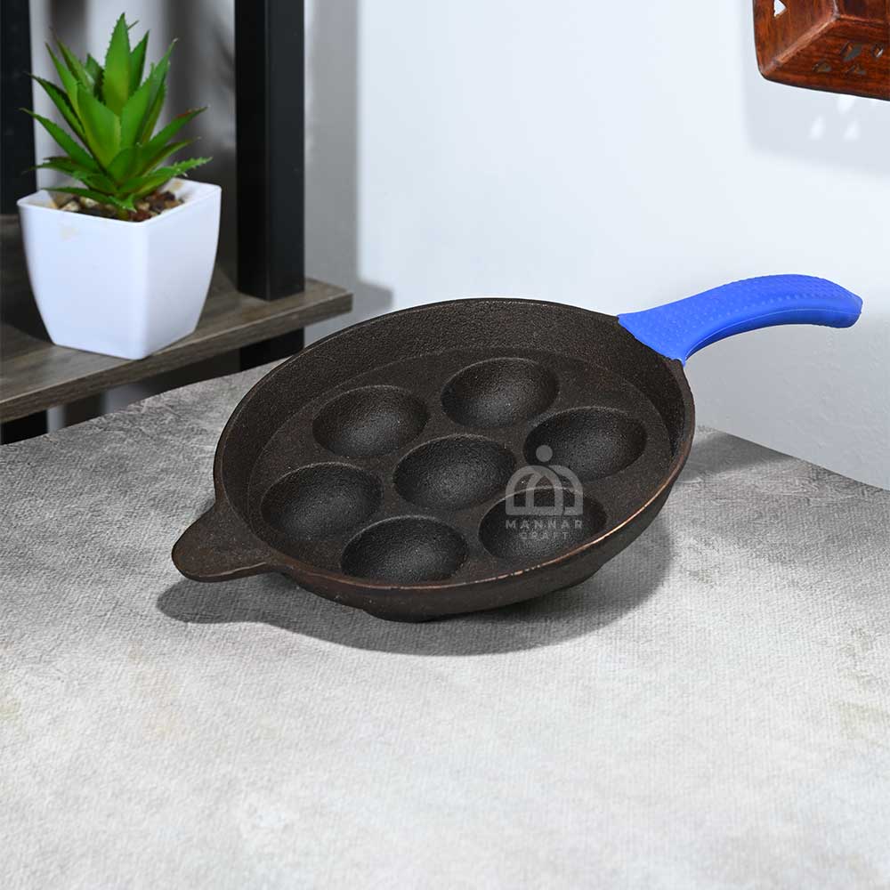 Preseasoned Cast Iron Appa hotsell Chatti /With Lid/heavy weight 3 kg / chicken fish meat roasting pan/Diameter 9 inch/ volume 500 ml